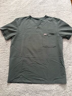 Figs Olive Green Men's Scrubs Set